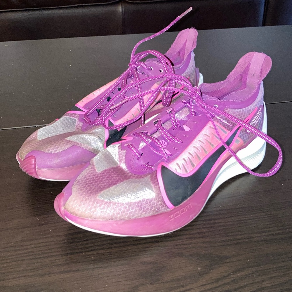 Nike Women’s Zoom Gravity (True Berry)